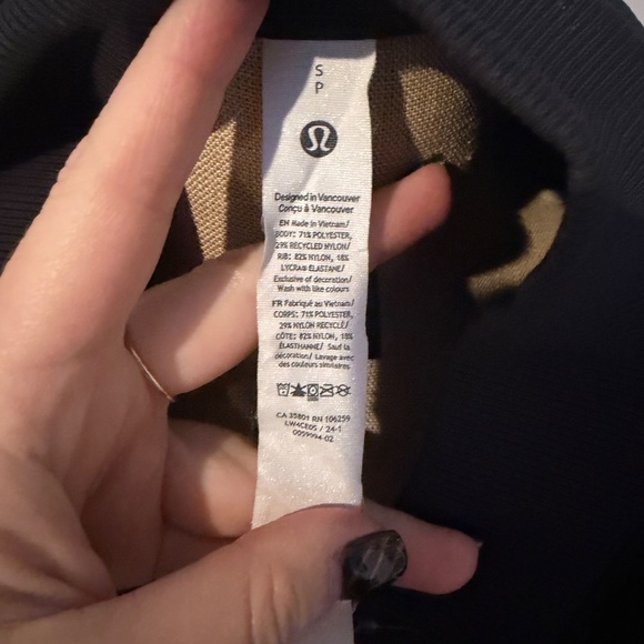 Lululemon Lightweight Hem-Cinch Bomber Jacket in Black Size Small - Picture 6 of 8